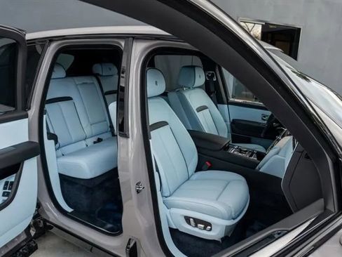 Used 2026 Rolls-Royce Cullinan image 20