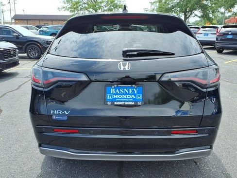 Certified 2024 Honda HR-V EX-L image 9