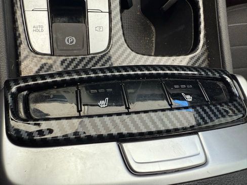 Used 2022 Hyundai Santa Cruz SEL Premium image 29