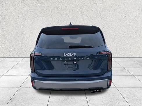 Used 2023 Kia Telluride SX FWD image 4