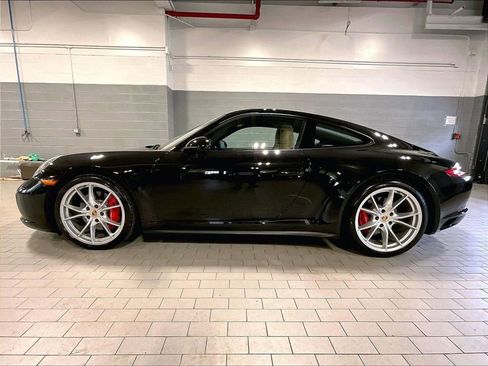 Used 2018 Porsche 911 Carrera 4S image 2