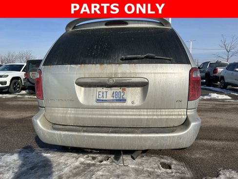 Used 2003 Chrysler Town & Country EX image 21