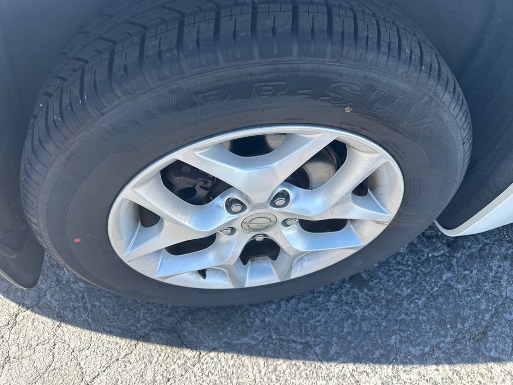 Used 2017 Chrysler Pacifica Touring-L Plus w/ Advanced Safetytec Group FWD image 6