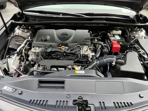 Used 2020 Toyota Camry LE image 41