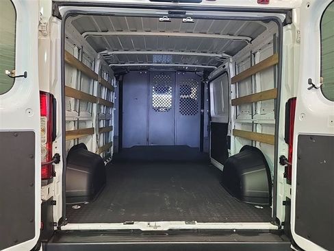 Used 2025 RAM ProMaster 2500 w/ U-Haul Equipment Group FWD image 5