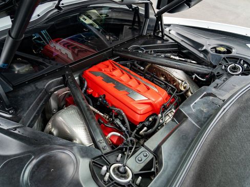 Used 2023 Chevrolet Corvette Stingray Preferred Cpe w/ Battery Protection Package RWD image 25