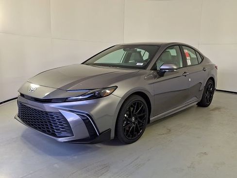 New 2026 Toyota Camry SE w/ Convenience Package image 4