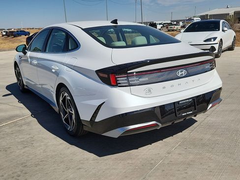 New 2026 Hyundai Sonata SEL image 3