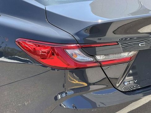 Used 2025 Toyota Camry LE w/ Convenience Package FWD image 13