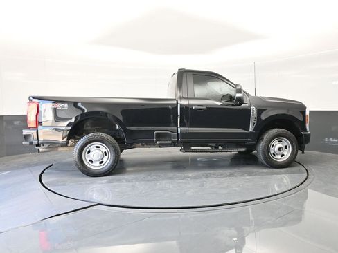 Used 2024 Ford F350 XL w/ FX4 Off-Road Package image 17