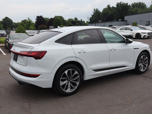 Used 2021 Audi e-tron Premium Plus w/ Premium Plus Package AWD/4WD image 5