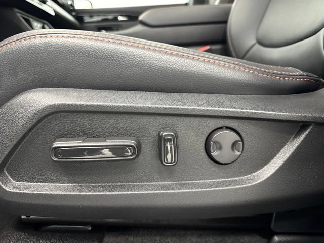 Used 2025 Honda Pilot TrailSport image 10