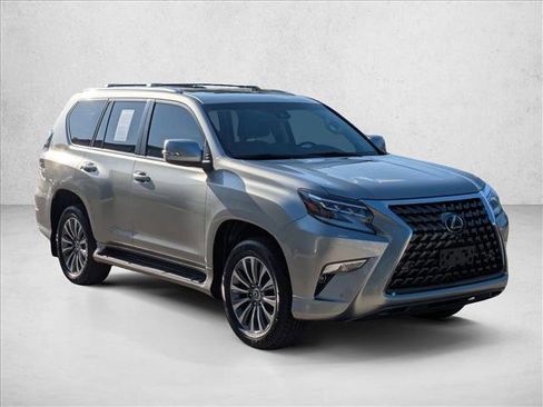 Used 2023 Lexus GX 460 Luxury w/ Accessory Package AWD/4WD image 3