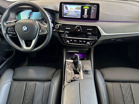 Used 2023 BMW 530e RWD image 17