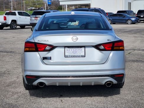 Used 2023 Nissan Altima 2.5 SL FWD image 6