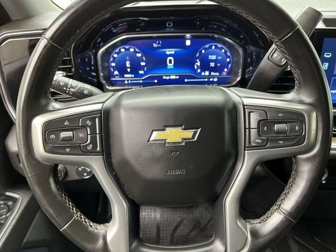 Used 2023 Chevrolet Silverado 1500 LT AWD/4WD image 15