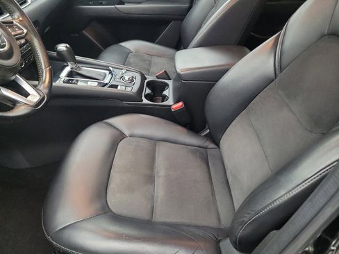 Used 2018 MAZDA CX-5 Touring w/ Preferred Equipment Package FWD image 17