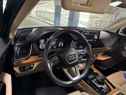 Used 2022 Audi Q5 2.0T Prestige w/ Prestige Package AWD/4WD image 6