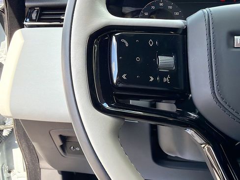 Used 2024 Land Rover Range Rover Velar Dynamic SE image 37