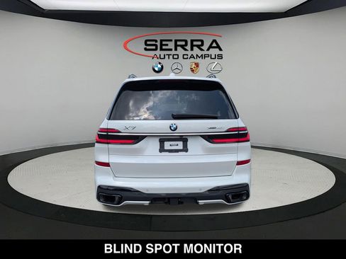 Used 2023 BMW X7 xDrive40i w/ M Sport Package AWD/4WD image 12