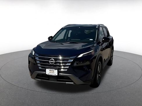 Used 2026 Nissan Rogue SL FWD image 6