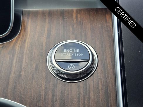 Used 2026 Mercedes-Benz C 300 Sedan image 19