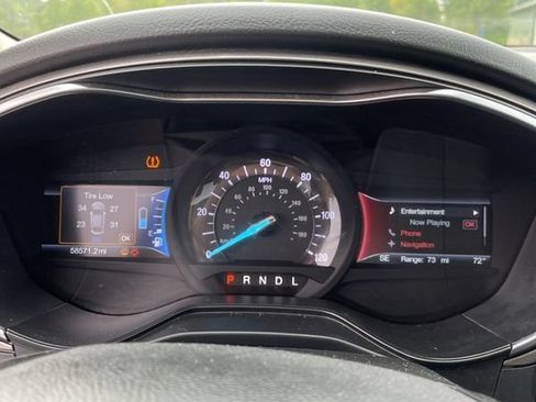 Used 2019 Ford Fusion SE FWD image 11
