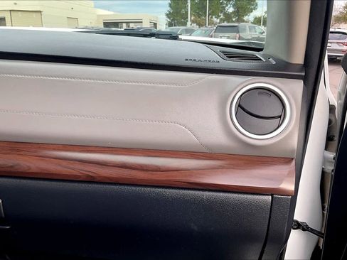 Used 2019 Toyota Tundra Limited image 17