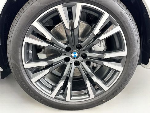 New 2026 BMW X7 xDrive40i image 29