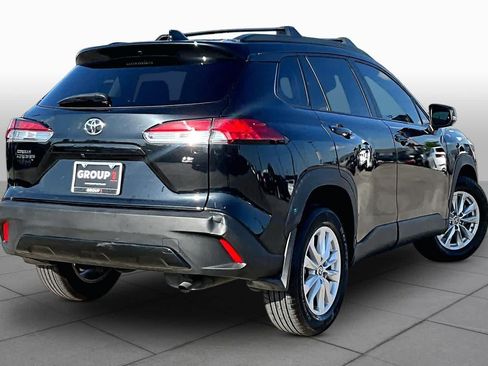 Used 2023 Toyota Corolla Cross LE w/ Moonroof Package FWD image 13