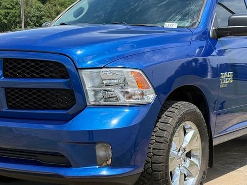 Used 2019 RAM 1500 Express w/ Express Value Package AWD/4WD image 10