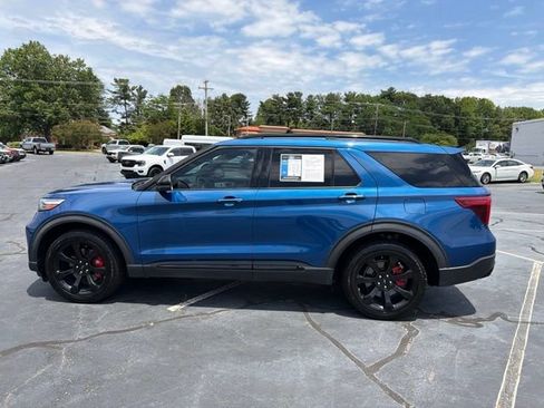 Certified 2020 Ford Explorer ST w/ ST Street Pack AWD/4WD image 4