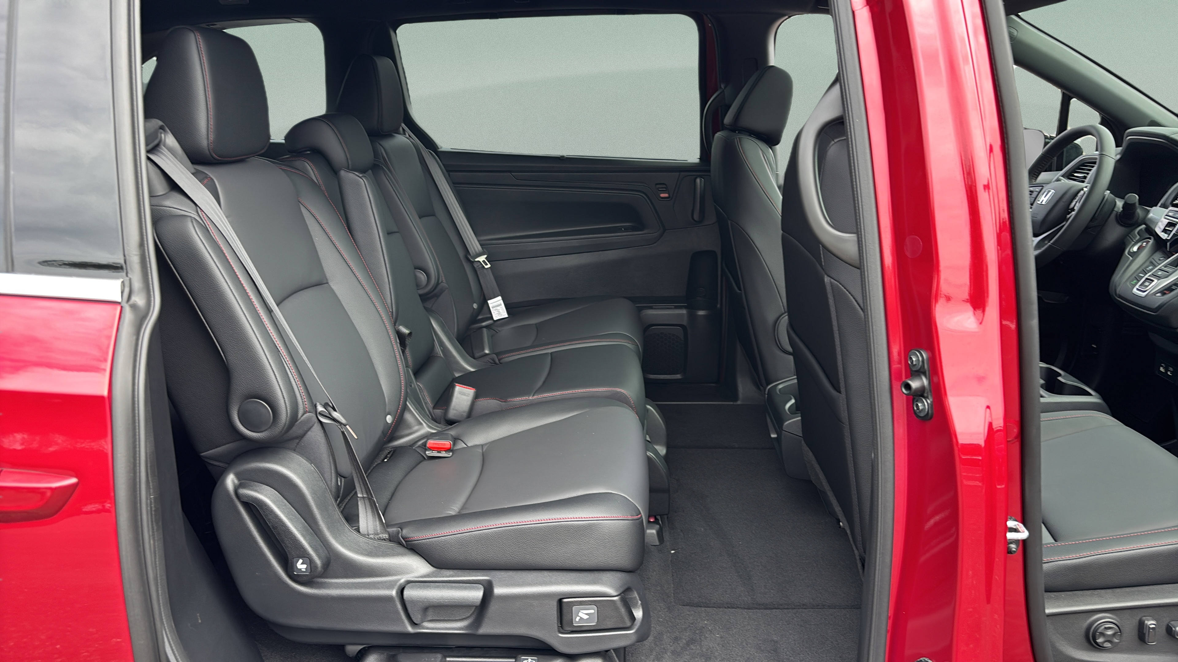 New 2026 Honda Odyssey Sport-L image 15