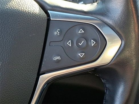 Used 2022 Chevrolet Traverse RS image 24