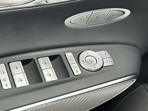 Used 2025 Genesis GV70 3.5T Sport AWD/4WD image 20