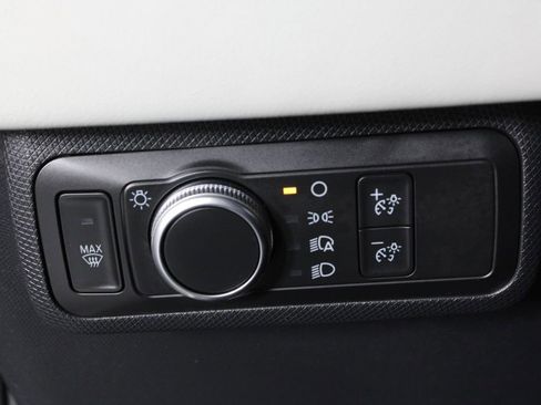 Used 2021 Ford Mustang Mach-E Premium image 22