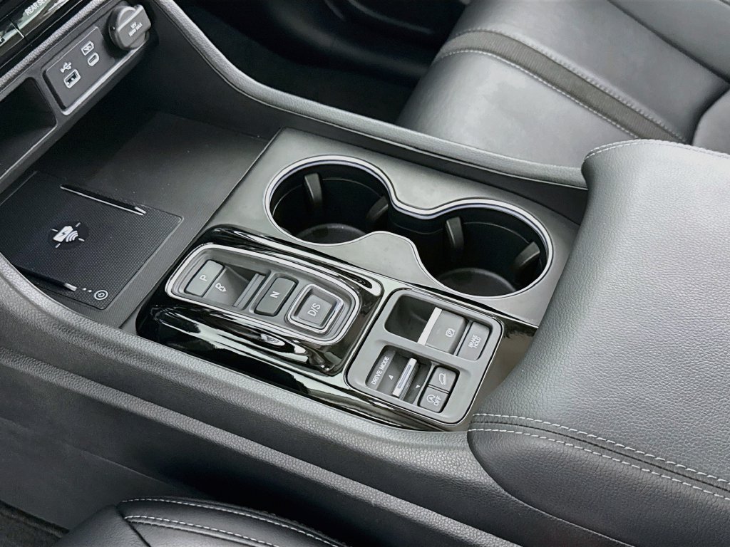 Used 2025 Honda Pilot Touring image 19
