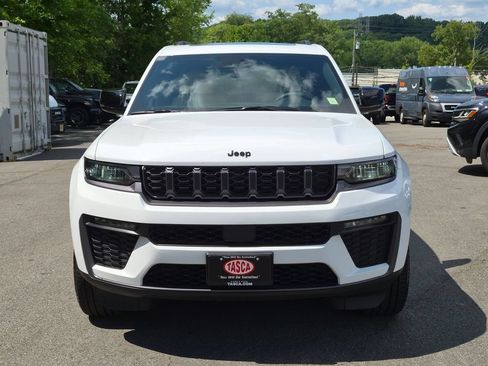 Used 2026 Jeep Grand Cherokee L Limited w/ Limited Altitude Package AWD/4WD image 6