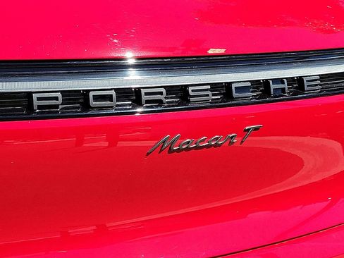 New 2025 Porsche Macan Turbo AWD/4WD image 34