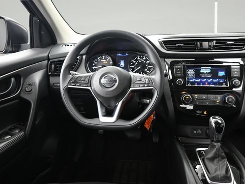 Certified 2021 Nissan Rogue Sport S FWD image 12