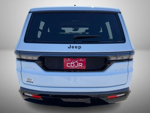 New 2026 Jeep Grand Wagoneer Limited AWD/4WD image 9