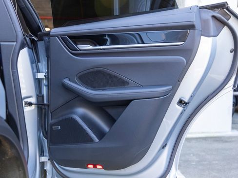 Certified 2025 Porsche Macan Electric RWD image 48