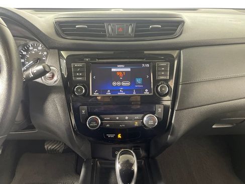 Used 2019 Nissan Rogue SV AWD/4WD image 15