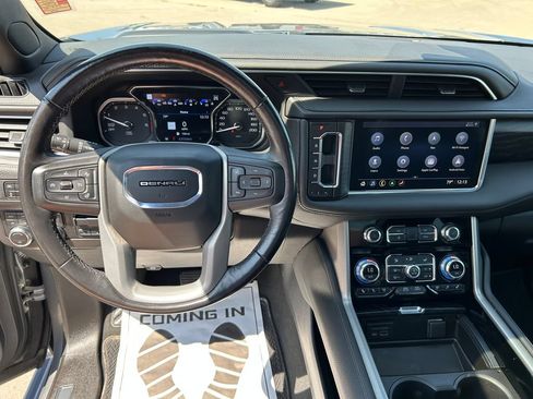 Used 2021 GMC Yukon XL Denali w/ Denali Ultimate Package AWD/4WD image 15