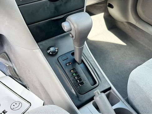 Used 2004 Toyota Corolla LE image 16