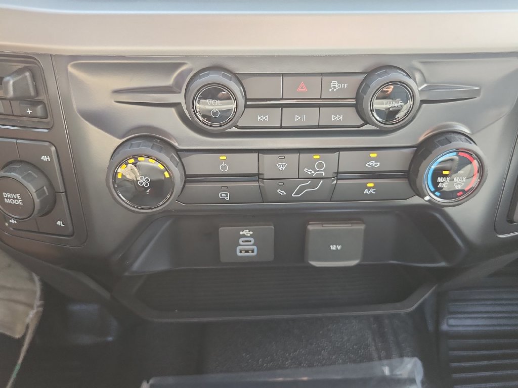 Used 2026 Ford F250 XL w/ XL Off-Road Package AWD/4WD image 22