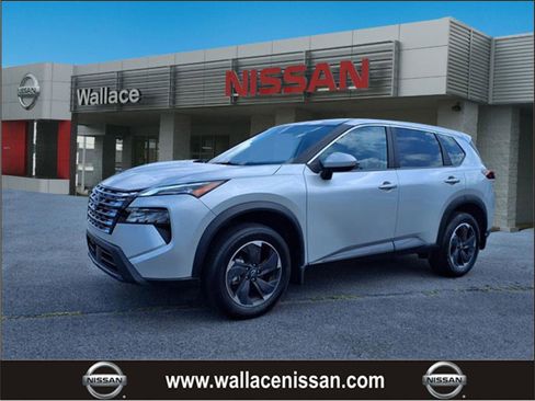 Certified 2025 Nissan Rogue SV image 1