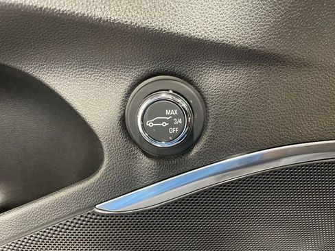 Used 2021 Buick Enclave Premium w/ Sun and Sites Package image 29