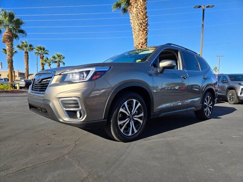 Used 2020 Subaru Forester Limited w/ Popular Package #3 image 2