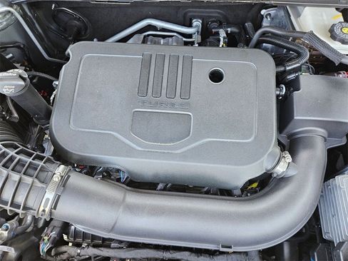 Used 2025 Chevrolet Blazer LT w/ Driver Confidence Package image 29